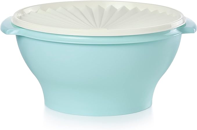 Tupperware Heritage Collection 17.25 Cup Bowl with Starburst Lid, Light Blue Vintage Color, Dishwasher Safe and BPA Free (4.1 L)