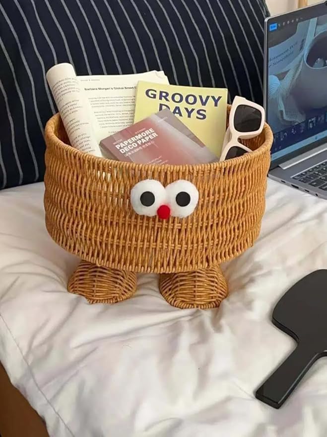 hand-woven round rattan basket storage basket storage box ornaments decorative basket multifunctional picnic food bread basket fruit gift basket key basket. (cartoon)