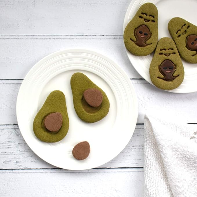 Set of 2 Avocado cookie cutters (Designs: Mother and Child, Avocado and Seed) - Bakerlogy