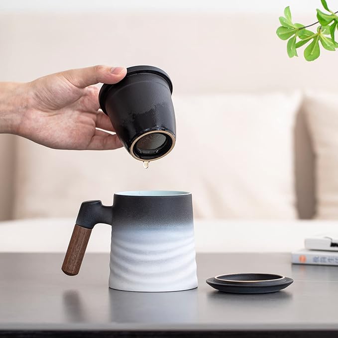 ZENS Tea Cup with Infuser and Lid, Wood Handle Loose Steeper Mug, 12 Ounces Matte Gradient Embossed Ceramic Stainer Mug for Tea Gifts, Black & White
