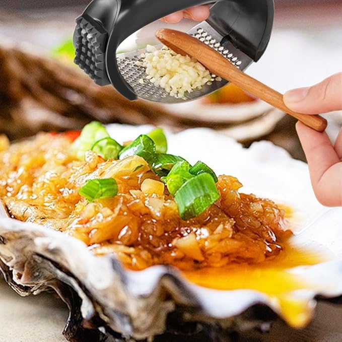 Stainless Steel Garlic Press Rocker, 2025 New Garlic Mincer and Garlic Crusher, Easy-Squeeze Garlic Tool with Peeler and Cleaning Brush for Smashing Garlic (3 Set)