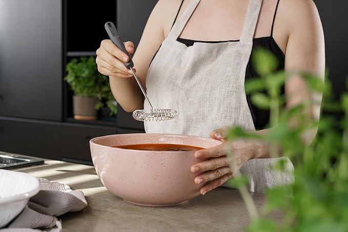 Zyliss Gravy Whisk - Sustainable Wheatstraw/Wire - Whisk for Cooking Sauce - Manual Egg Beater & Hand Whisk - Heat Resistant Wire Head, Beluga Grey, 12" x 3.5"