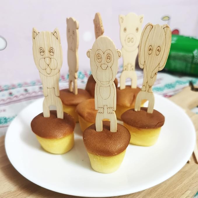 BLUE TOP 100pcs Cute Animals Food picks for Party Bamboo Mini Forks 3.5inch Food picks Bamboo Enviromental material Reuseable Mini Appetizers Picks for Food,Appetizer,Pastry Children's Day