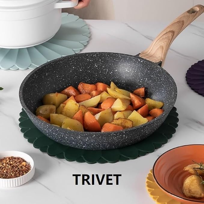Heat-Resistant Silicone Trivet Mats, Non-Slip Hot Plate Holder for Kitchen Countertops & Dining Table, Reusable Pot Holder Pad with Secure Grip, Dishwasher Safe (Green, Diameter: 30cm/11.81")