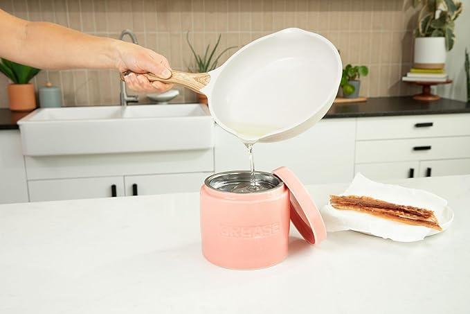 Bacon Grease Saver with Strainer - Ceramic Grease Container 1L Storage Canister | Holds Bacon Fat Drippings | Oil Keeper for Kitchen Counter Storage