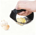 Garlic Press Equipped with Soft Ergonomic Handle, Easy to Crush Garlic, Easy to Clean, and Rust-resistant, Upgrade Black