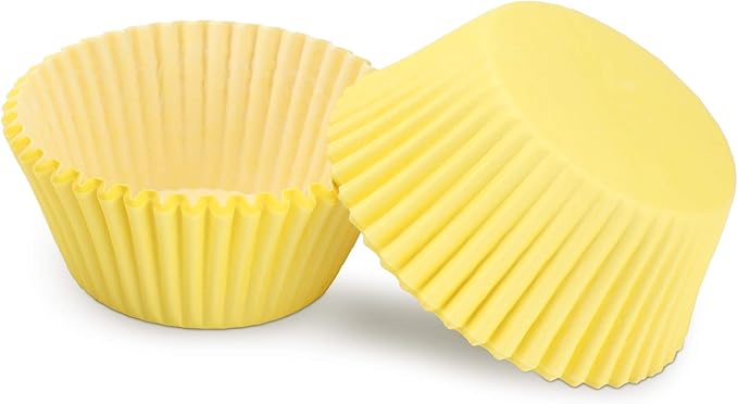 Baking Cups, 100 pieces Paper Cupcake Wrappers Nonstick Muffin Molds Baking Cup Holders for Wedding, Birthday, Baby Shower or Holiday Party (Yellow)