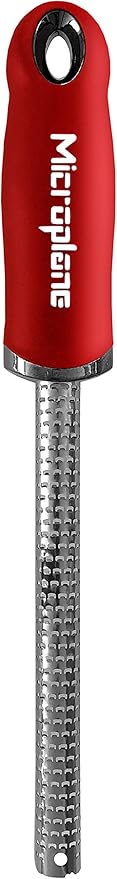 Microplane Specialty Spice Grater – Perfect for Nutmeg & Cinnamon, with Safety Cover (Red)