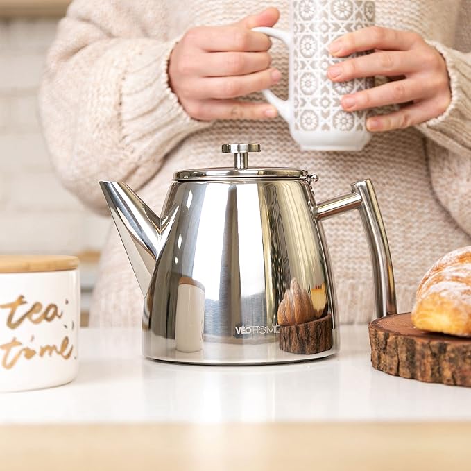 VeoHome Stainless Steel Tea Pot with Infuser - Keeps Heat Thanks to its Double Wall, Silver (0.5 Liter (17 oz))…