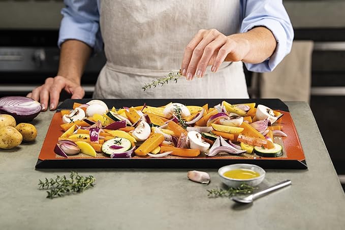 Silpat Premium Non-Stick Silicone Baking Mat, 3/4 Sheet, Cream