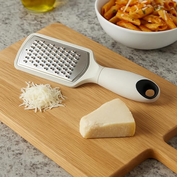 Beille 6pc Wheat Straw Kitchen Utensil Set Peeler Cutter Grater Spoons and Cups