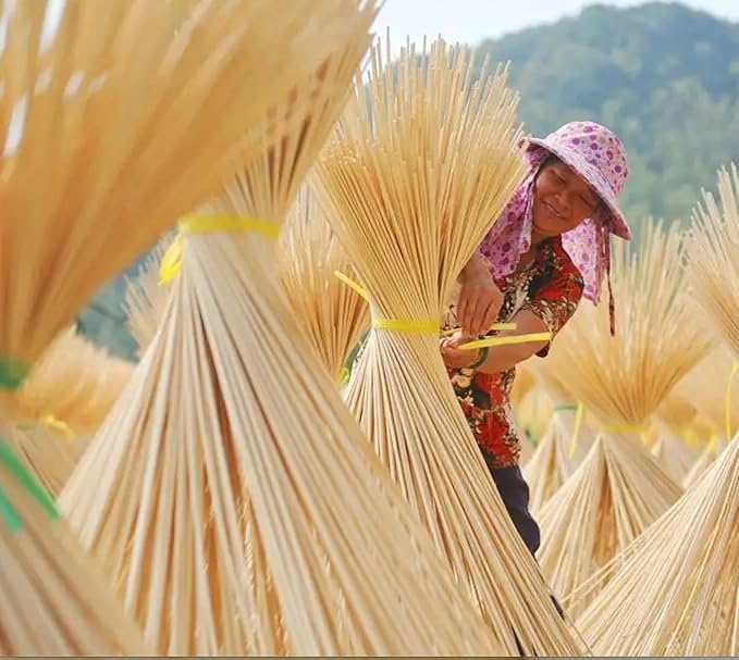 PARTYHIPPO 8 Inch Natural Bamboo Skewers, 4mm Thick, 200 Pack – BBQ Kabob Sticks for Grilling, Fruit, Chocolate Fountain, Crafts & Parties – More Size Choices /8"/10"/12"/14"/16"(8")