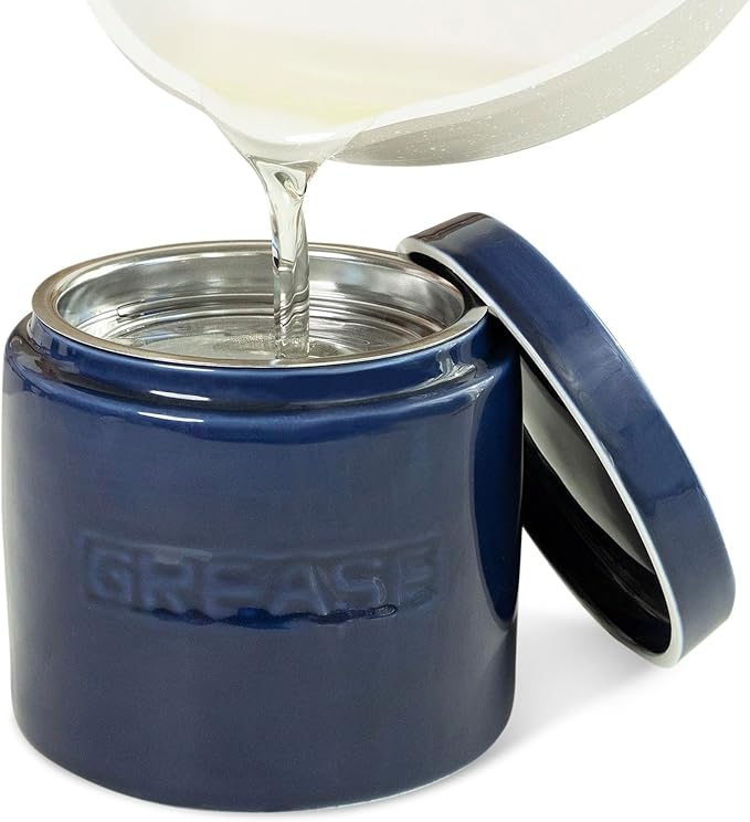 Bacon Grease Saver with Strainer - Ceramic Grease Container 1L Storage Canister | Holds Bacon Fat Drippings | Oil Keeper for Kitchen Counter Storage