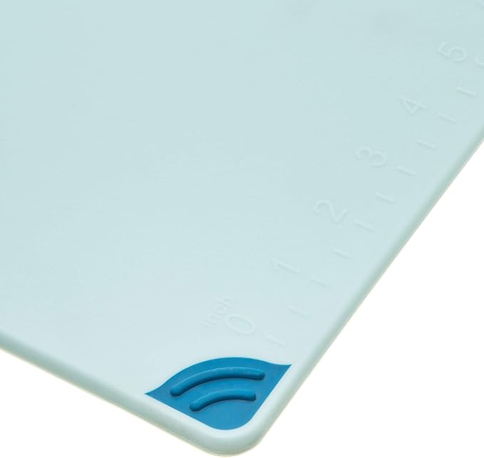 San Jamar Saf-T-Grip Plastic Cutting Board with Safety Hook, 9" x 12" x 0.375", Blue