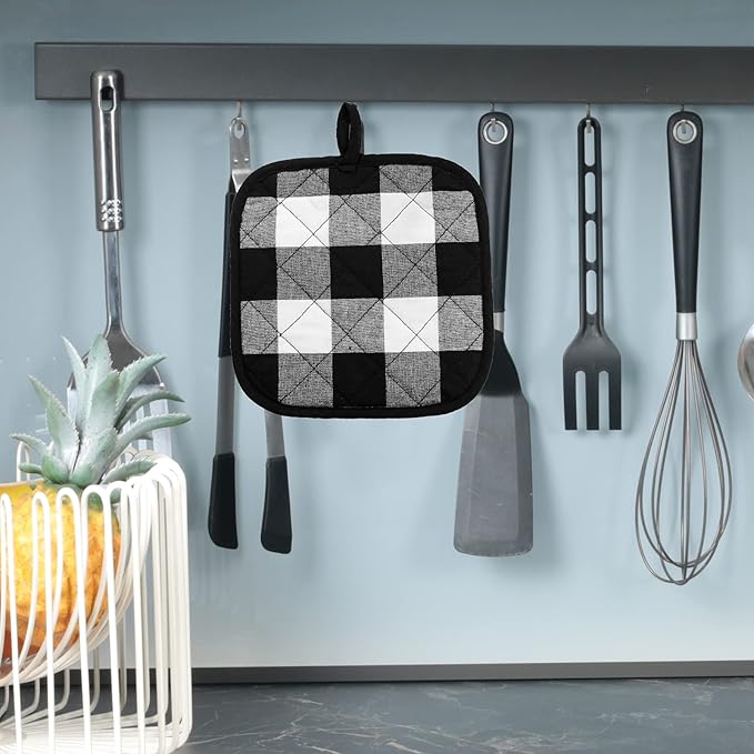 Joyhalo 4 Pack Pot Holders for Kitchen,Cotton Oven Holder with Great Heat Resistance,Non Slip Hot Pads for Kitchen Clearance,Black and White