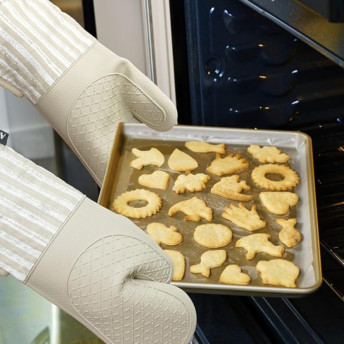 Silicone Oven Mitts Heat Resistant 932℉ with Waterproof & Non-Slip Kitchen Mittens, Set of 2 Extra Long Oven Gloves with Soft Cotton Terry Lining for Baking Cooking Barbecue (Khaki, 2)