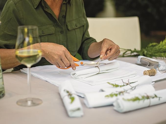Fiskars Kitchen Scissors, Total Length: 18 cm, Quality Steel/Synthetic Material, Classic, 1000819