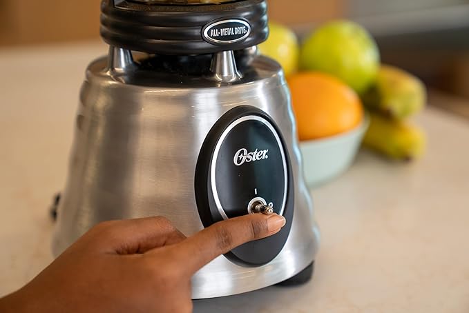 Oster Classic Series Heritage Blender with 6-Cup Glass Jar, 1000W Power, Stainless Steel Countertop Kitchen Blender