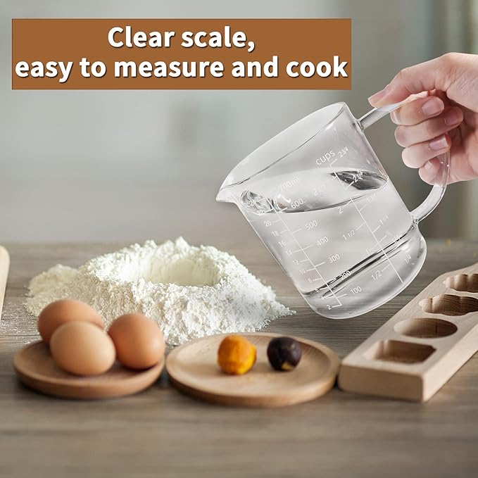 Newness Glass Measuring Cup with Handle, 700 ML (0.7 Liter, 2 3/4 Cup) Measuring Cup with Three Scales (OZ, Cup, ML/CC) and V-Shaped Spout, Measuring Beaker for Kitchen or Restaurant, Easy to Read