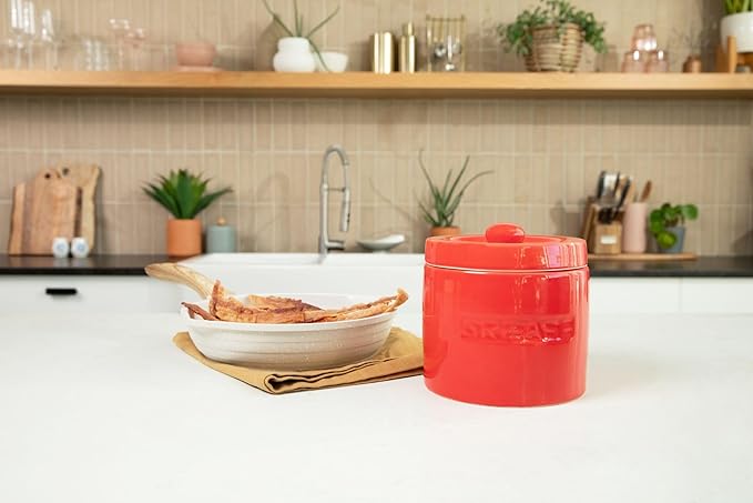Bacon Grease Saver with Strainer - Ceramic Grease Container 1L Storage Canister | Holds Bacon Fat Drippings | Oil Keeper for Kitchen Counter Storage