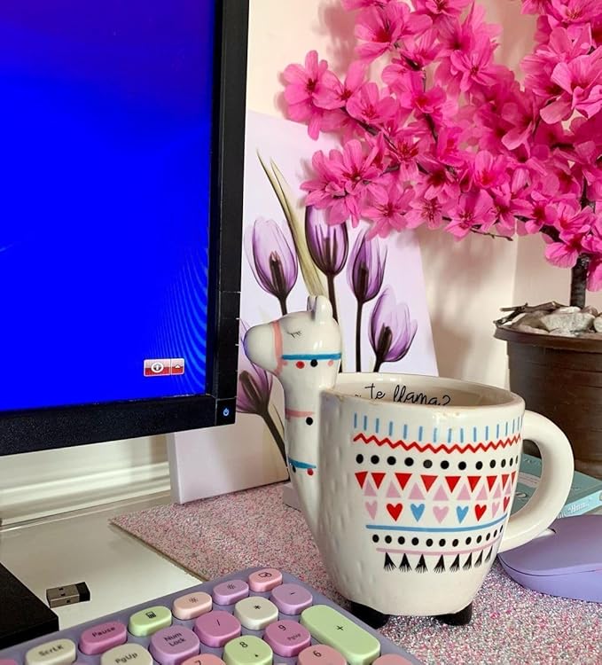 VOTUM Animal-Shaped Llama Coffee Mug, 18.6 fl. oz. - Handmade, Adorable Tea Cup with Printed Como Te Llama Writing - Premium Ceramic Gifts for Women & Men