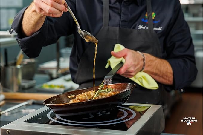 Matfer Bourgeat Black Carbon Steel Frying Pan, 17 3/4"
