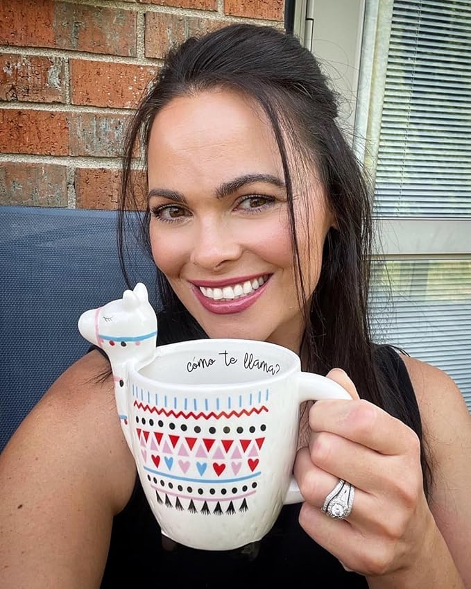 VOTUM Animal-Shaped Llama Coffee Mug, 18.6 fl. oz. - Handmade, Adorable Tea Cup with Printed Como Te Llama Writing - Premium Ceramic Gifts for Women & Men