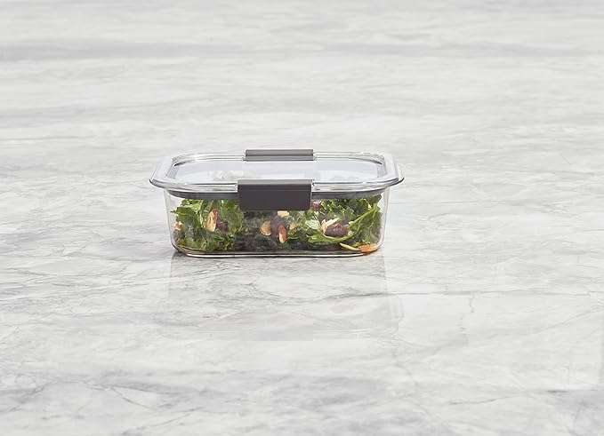 Rubbermaid Brilliance Food Storage Container