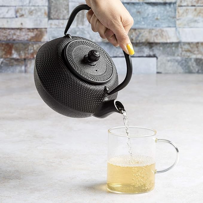 Primula Black Hammered 40 Ounce Cast Iron Teapot