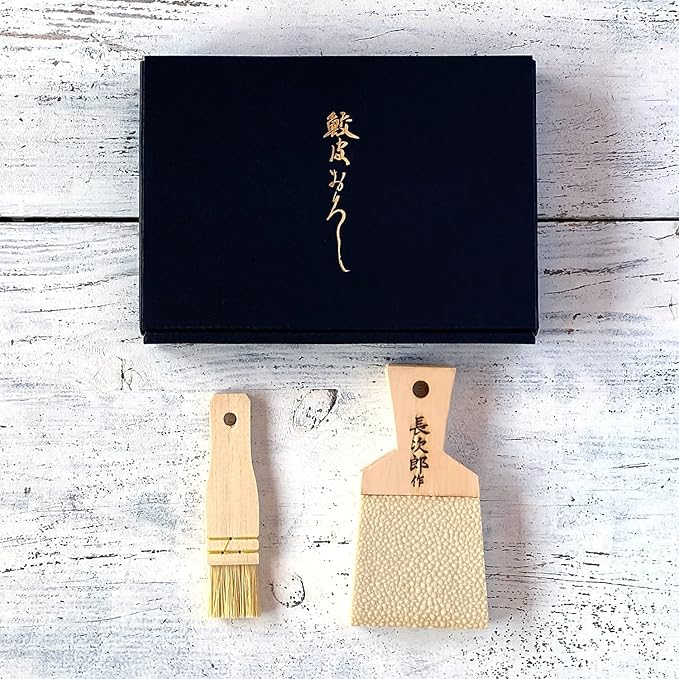 Wasabi Ginger Japanease Grater Chojiro Medium Convenient Brush Set, Gift Box