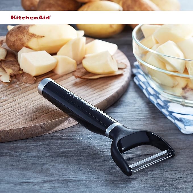 KitchenAid Y Peeler with Ergonomic Handle and Single Edge Blade – Dishwasher Safe with Protective Cover