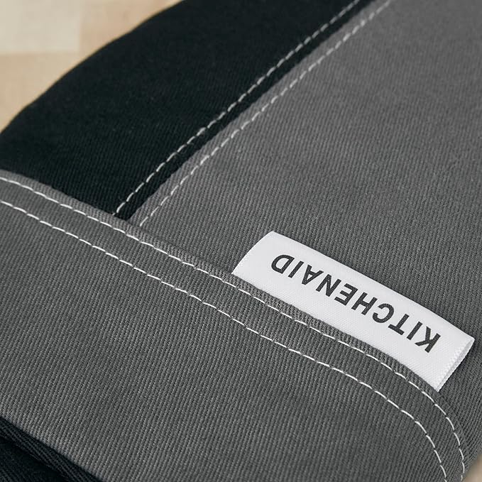 KITCHENAID Beacon Two-Tone Mini Oven Mitt 2-Pack Set, Contour Silver/Matte Black, 5.5"x8"
