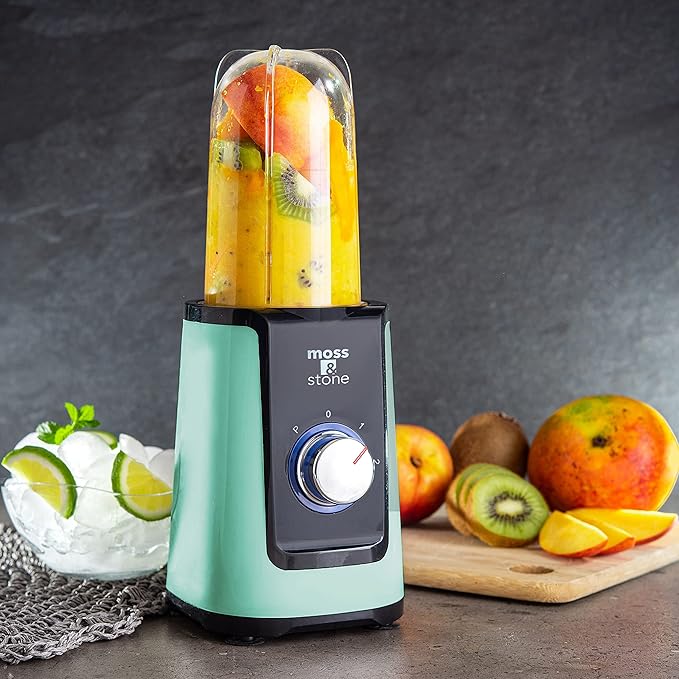 Moss & Stone MiniSmoothie Blender, Compact Personal Blender with Additional Cups Bullet Shape For Frozen Drinks, To-Go Portable Cups with Lids, Juice & Smoothie Maker