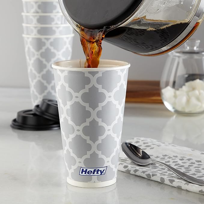 Hefty Paper Disposable Hot Cups with Lids, Leak-Resistant Disposable Coffee Cups, Double Insulated To Help Prevent Burning, Tight-Fitting Lid Helps Prevent Sloshing and Spills, 16 Ounce, 20 Count