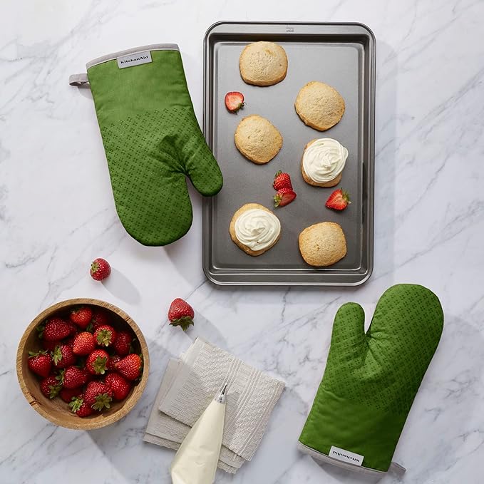KitchenAid Asteroid Oven Mitt Set, 7"x12.5", Matcha Green, 2 Piece