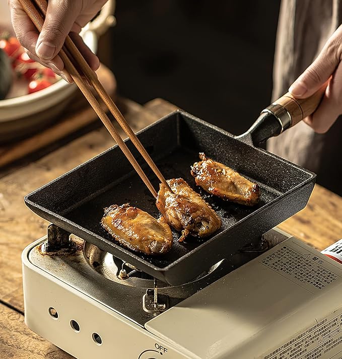 LI-GELISI Pre-Seasoned Cast Iron Tamagoyaki Pan - 9x7 Inch Japanese Rolled Omelet Pan, Non-Stick & Rust-Resistant, Ready to Use with Wood Handle, Works on All Stovetops, Camping & Kitchen