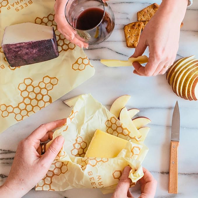 Bee's Wrap Beeswax Wraps for Food - Honeycomb Medium 3 Pack Made in USA Reusable & Organic Food Wraps, Sandwich Wrap & Bowl Covers - Eco-Friendly Alternative to Aluminum Foil & Plastic Wrap