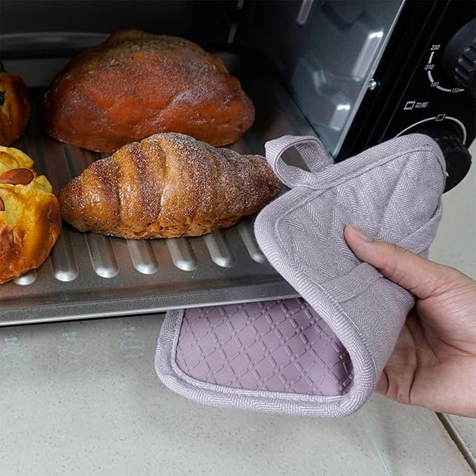 Pot Holders Yarn-Dyed Set of 3 Non Slip Silicone Kitchen Lines Heat Resistant 500℉ Kitchen Gloves BBQ Cooking Baking Cooking Barbecue Microwave Machine Washable (Purple Pot Holders)