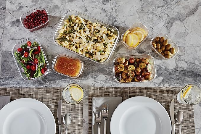 Rubbermaid Brilliance Food Storage Container