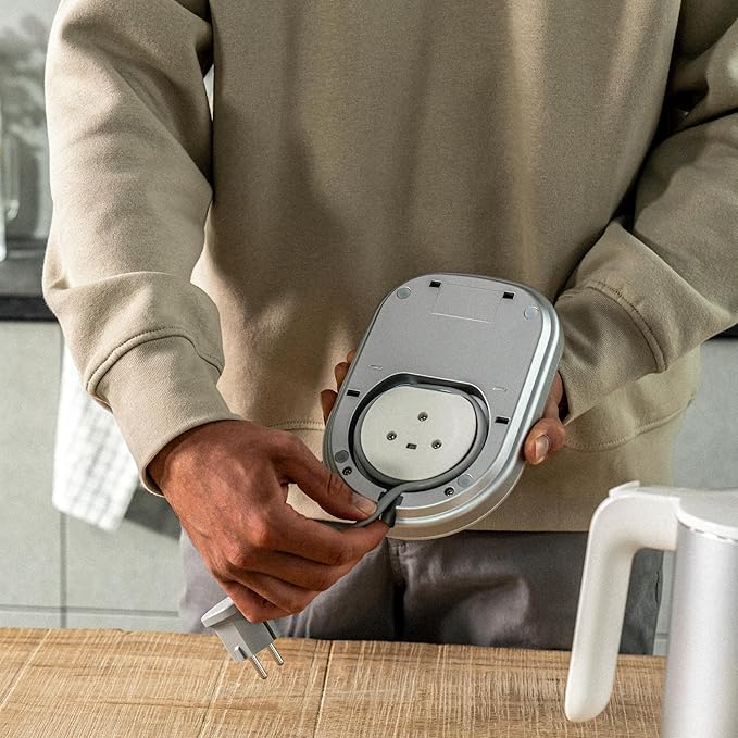 ZWILLING Enfinigy Cool Touch 1-Liter Electric Kettle Pro, Cordless Tea Kettle & Hot Water - Silver