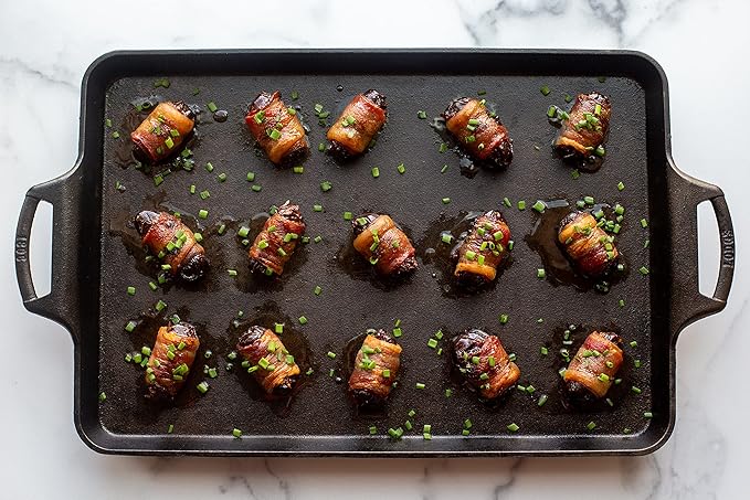 Lodge Cast Iron Baking Pan