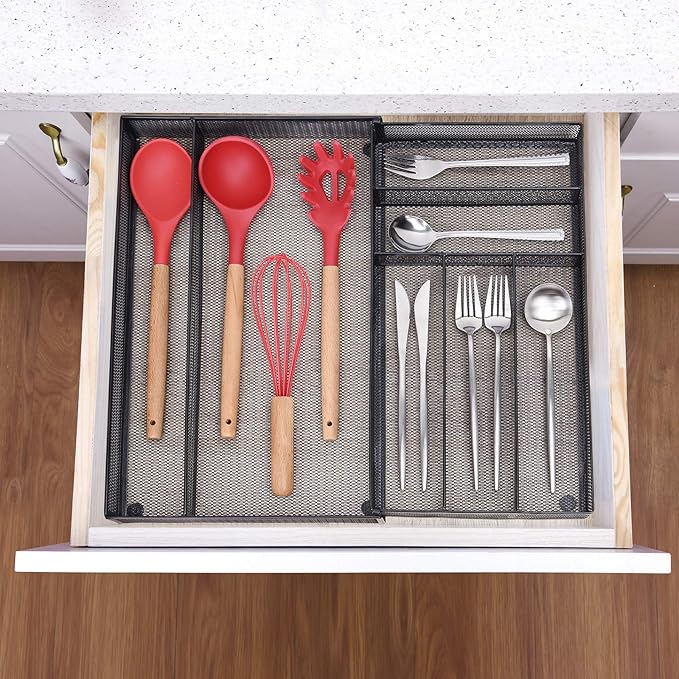 WuGeShop Expandable Mesh Silverware Drawer Organizer, Adjustable Metal Kitchen Cutlery Tray, Flatware Utensil Organizer with Non-slip Rubber Feet (Black, 7 Compartments)