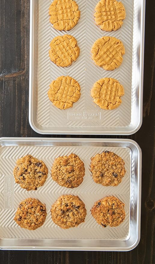 Nordic Ware Prism Baking Quarter Sheet, Natural