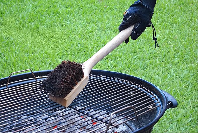 All-Natural Wooden Grill Brush and Grill Cleaner | Works as Scraper Tool for Tough Grill Residue | Bristle-Free Grill Brush for Outdoor Grill | Safe Grill Rescue Brush and BBQ Cleaner