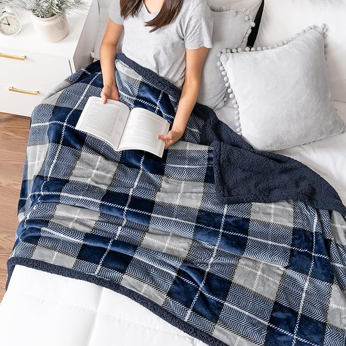 Pavilia Blue Navy Plaid Sherpa Throw Blanket for Couch, Plush Flannel Fleece, Soft Fuzzy Cabin for Sofa Bed, Warm Cozy Winter Gift, 50x60