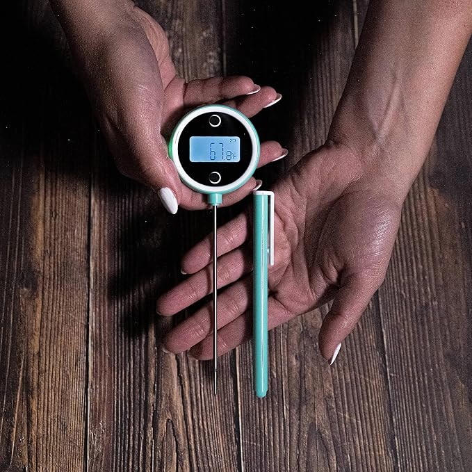 CHEFSTEMP Pocket Pro Instant Read Meat 1-Second Digital Meat Thermometer for Grilling, Food, BBQ, Kitchen Cooking, Oil Deep Frying & Candy (Light Blue)